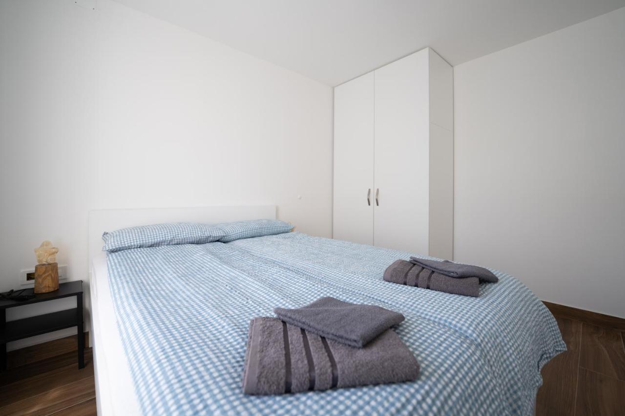 Tramontana And Maestral Apartment Izola Exterior photo